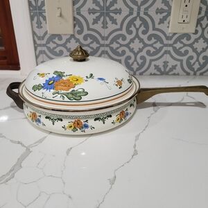 Villeroy & Boch Alt Amsterdam Germany 10 1/4" Metal/Enamel Skillet with Lid